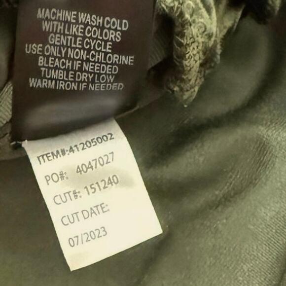 Torrid green crushed velvet off shoulder pullover sweatshirt top 1 plus size 1X - Picture 7 of 10